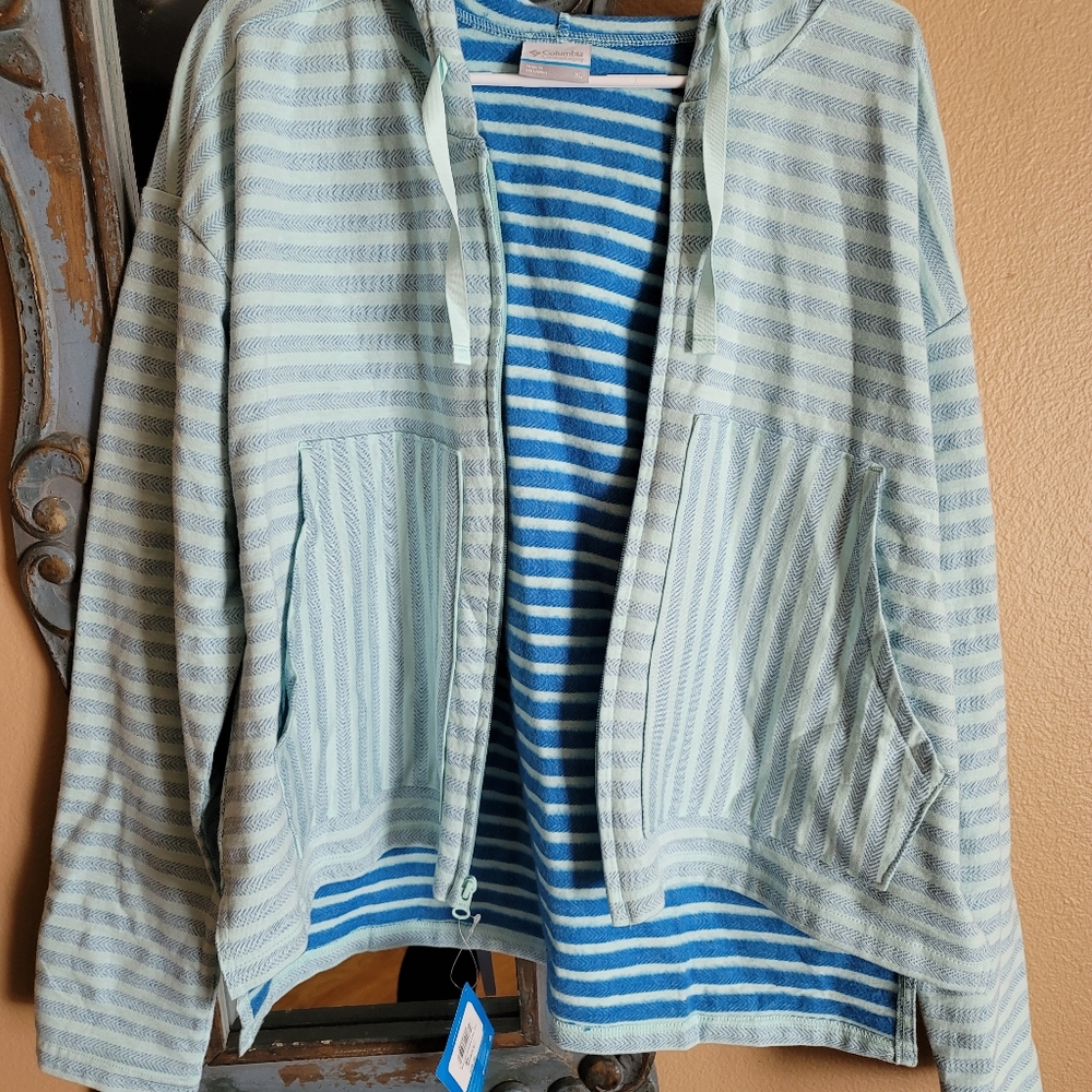 NWOT Columbia striped hoodie